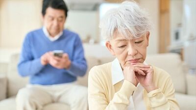「退職した夫が家から出てくれない。私は一人が好きなのに…」60代主婦の相談に美輪明宏が回答。「いっそ独身になられたらいいのでは」
