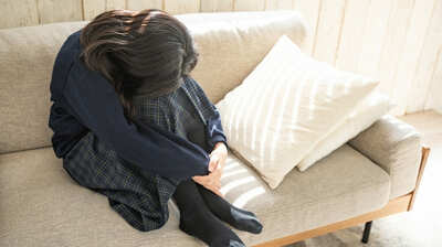 夏休みを境に欠席が目立つようになった女子中学生。心配した担任が連絡を取った母親は、なぜか半分怒ったような様子を見せ…二極化が進む＜ネオ・ネグレクト＞の実態