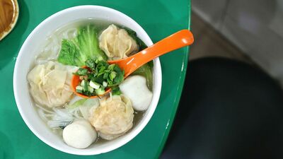 未来へ疾走する食都・香港を味わい尽くす。眺めるだけでも楽しいグルメガイドを手に出かけよう