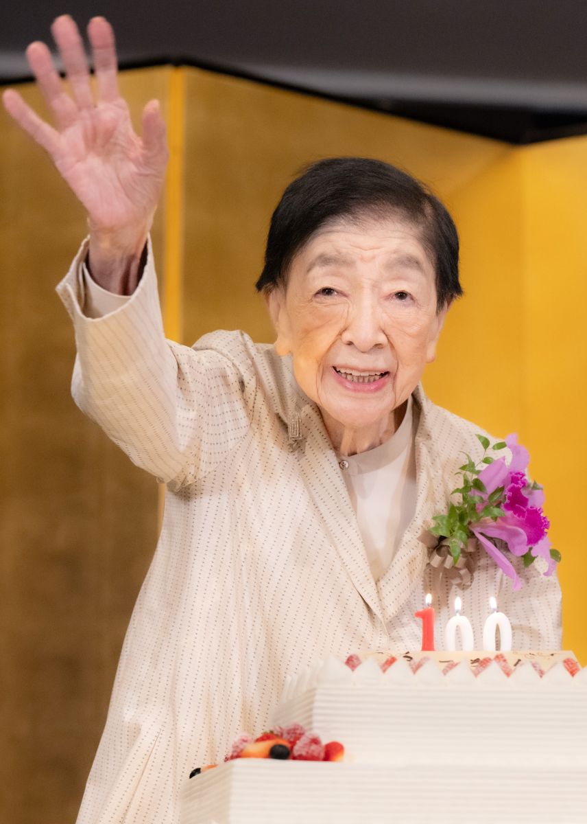 100歳・石井ふく子、毎日のように電話をくれた水谷八重子さんをしのび
