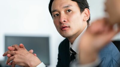 斉藤ナミ「男の嫉妬とは。昔の上司は、営業成績が並んだ途端〈若い女だから〉と言った。〈器がおちょこサイズ男〉と命名した」
