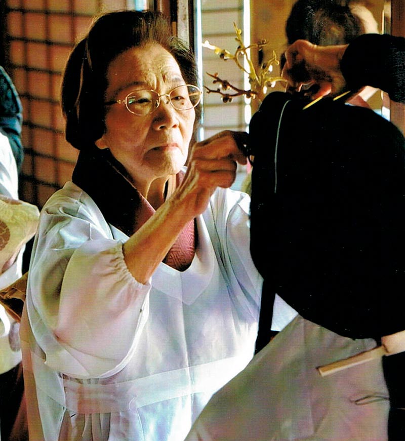 天平時代からの髪型がずらりと並ぶ美容室。《日本髪》の伝統を継承する