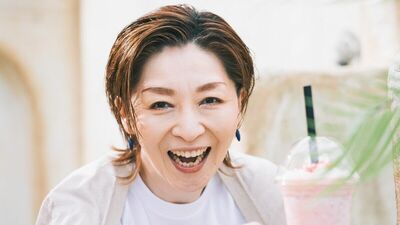 ホテルのテレビ画面に映っていたのは…「え？ 私？」出演していた側から観た『タカラヅカ・スカイ・ステージ』の魅力