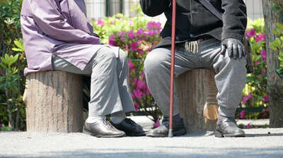 83歳で一人暮らし。健康を研究する教授おススメ<頭をクリアにするボケない散歩>とは?「最初は1日15分程度歩くだけ。慣れてきたら…」