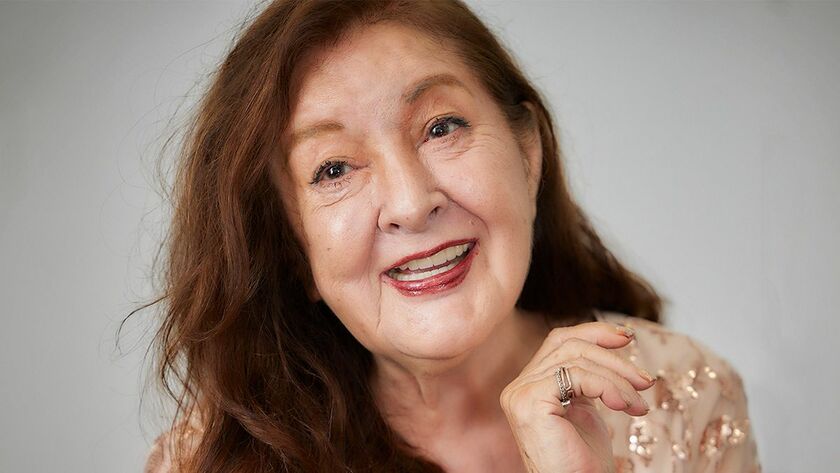 80歳でひとり暮らし中の鰐淵晴子。「この歳ともなると別れが多く、寂しい思いも。そんなとき『あなた、落ち込んでばかりじゃダメよ』という声が聞こえてくる」