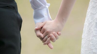「中卒の彼との結婚に踏み切れません」女子短大生からの相談に女優・沢村貞子が直球回答。「あなたは彼と結婚なさらないことです」