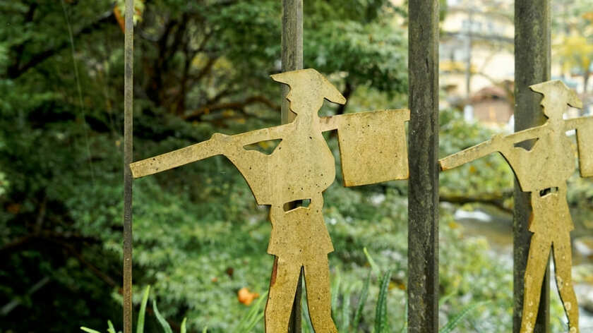 参勤交代の行列に加わるサラリーマン武士の楽しみは、土地の名物やお酒。ある道中記には宿場町の良し悪しも記されて…
