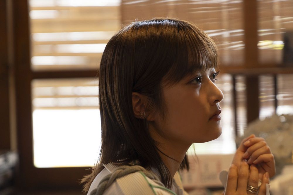 16歳でデビューした井上咲楽。「高校に行けないほど忙しくなるつもりで