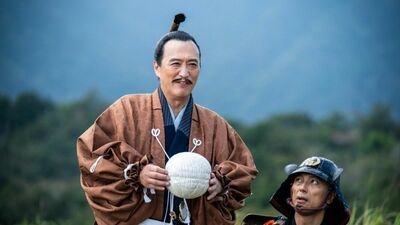 ＜今川の軍は駿府を出て…2万5千ほどかと！＞次回『豊臣兄弟！』予告。今川軍の尾張侵攻を前に思案する信長。金色の甲冑をまとった松平元康。そしてなぜか藤吉郎は小一郎に…