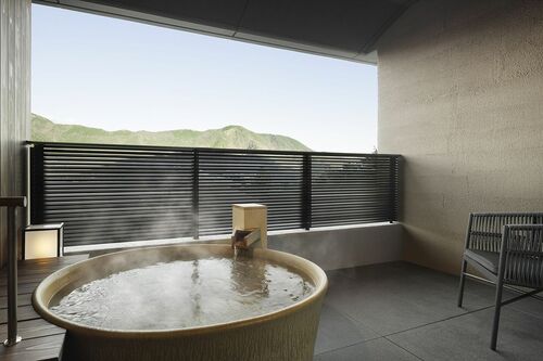 「ラフォーレ箱根強羅 湯の棲 綾館」部屋露天風呂