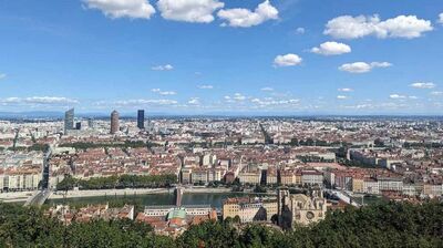 日本での初産で<母乳は赤ちゃんにとって最良>と学んできたフランス在住日本人ママ。フランスで二男を産んだとき、助産師のある質問に耳を疑い…