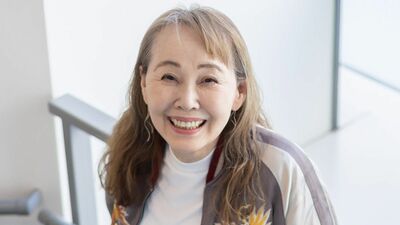 朝井まかて「〇か×かのジャッジしかない世の中は、息苦しく生きづらい。江戸後期を舞台に真贋の間にあるものを描く、目利き・どらちゃんの旅」