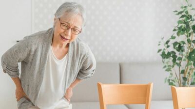 「歩き始めに違和感」「左右で靴下の履きやすさが違う…」それ、股関節の変化かも? 日常の「できる」を支える身体の〈土台〉とは