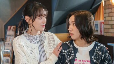 今夜の『彼女がそれも愛と呼ぶなら』あらすじ。失意の中、伊麻たちの家に身を寄せた絹香。しかし、浮気夫に「母親だろ」となじられて…<ネタバレ>