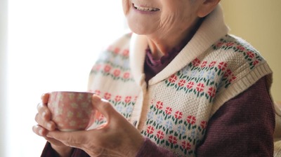 93歳の樋口恵子が<楽しげに生きる>を自分に課しているワケ。「楽しげにふるまうだけで3つのいいことが。老いることを怖がってばかりなんて、もったいない」