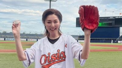 越乃リュウ「オイシックス新潟の試合で始球式に挑戦。4年前は打者・栗山英樹さん、捕手・橋上秀樹さんに投げたが無念のワンバン投球。今回こそは…」