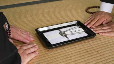 仏教界の<お布施問題>に潜む不都合な真実。日経記者「<サービスの対価>扱いにすれば課税される可能性が生じるので…」