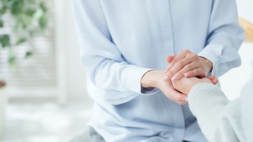 親しい人ががんになった時、「何もできない」と思い込む必要はない。まわりの人間ができる〈３つのこと〉とは