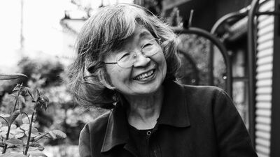 古代ギリシアの『植物誌』を82歳で完訳・小川洋子「翻訳に迷うと植物園へ。細部の理解が深まると、写真だけでなくスケッチもするようになり」