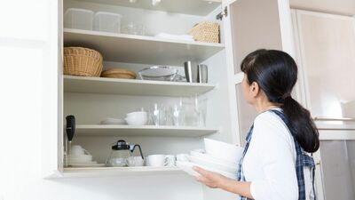 見える化、適性量、まとめる…コレで<スッキリ片付いたキッチン>に見える!片付けコンサル「見た目が整った空間にいると、きれいな状態を維持したいという意識が働くので…」