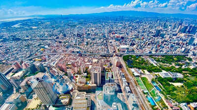 吉本興業の「十銭万才」が大阪という都市に与えた影響とは？専門家「低価格と面白さにひかれ、客層がインテリや中産階級にまで広がったことで…」