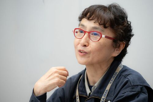 インタビューに答える須田久美子さん