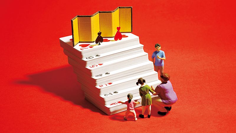 ミニチュア写真家・見立て作家 田中達也「スペードの黒とハートの赤も