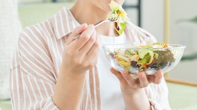 小林弘幸「食べたいけど我慢」「嫌いなものでも食べなくちゃ…」ストイックな食べ方は体調不良のもとに。自律神経を整える<食事>のとり方とは