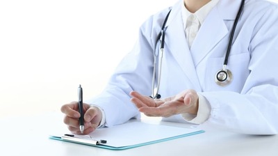 「手指が痛い」「しびれる」とき、最初にやってはいけないことは…。手外科専門医が教える正しい対処法