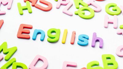 「オッハイビー」「オッハイエー」60年前、英語を習いたいとねだる私に母が教本片手に教えてくれた挨拶。何度も妹と言いあったあの言葉の意味は…