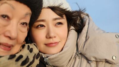 戦争を憎みながらも敵国の兵士と結婚した伯母が苦しんだ差別とそれを乗り越えた深い愛。『半沢直樹』プロデューサーが追った戦争花嫁をめぐる家族の物語