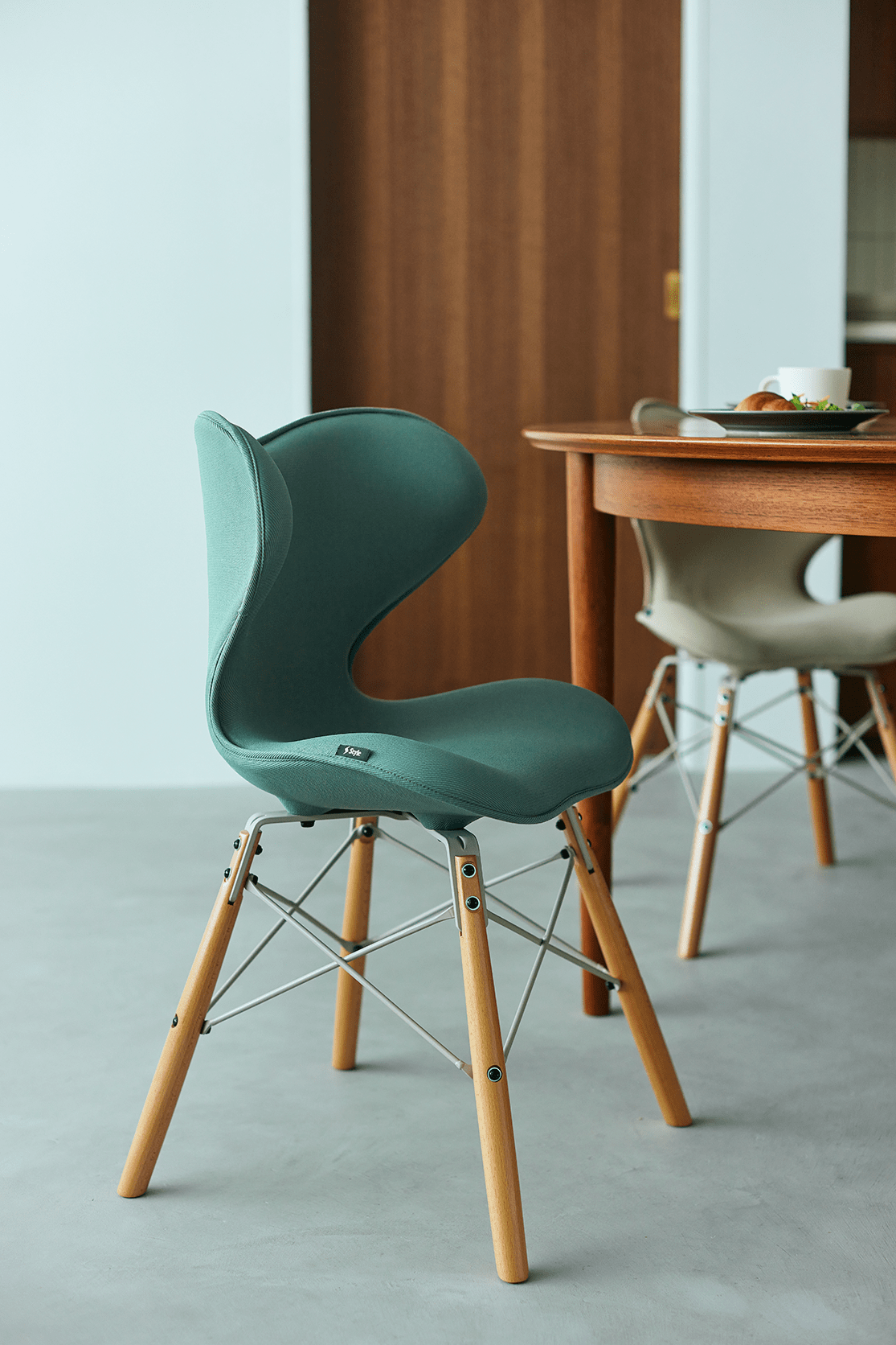 長時間座っても疲れにくい、姿勢サポートチェア「Style Chair SM（スタイルチェア エスエム）」を1名様に ｜婦人公論.jp