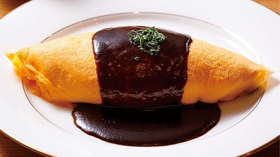 【白金・marronnier】黄金色に輝くオムライス、渡り蟹の濃厚なソースを添えた蟹クリームコロッケなど、伝統の味を守った《令和の洋食》が楽しめる名店