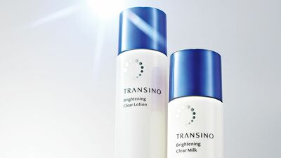 夏本番のしみ・くすみ対策に。毎日のスキンケアに取り入れたい、Wの有効成分がしみの根源にアプローチする実力派アイテム