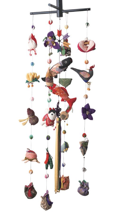 4ページ目）着物の切れ端からできる〈世界に1つ〉のつるし飾り。犬は