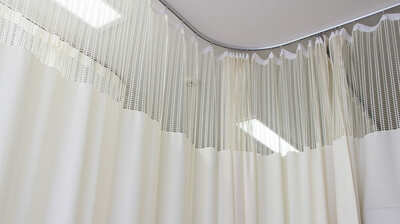 車にはねられ昏睡状態になった小学生の息子。両親が帰宅すると、なぜか家中が荒れていた。「息子のたましいが帰ってきているのでは」と思ったある日…