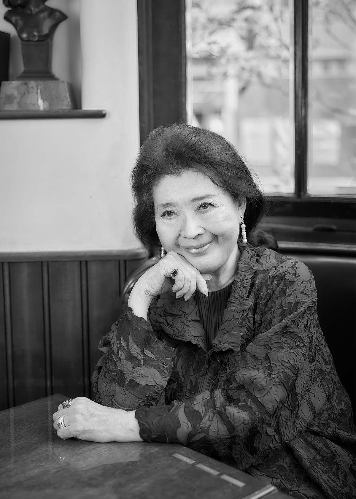 岡田 茉莉子