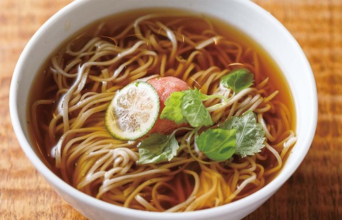 「梅おろしの冷かけ」1500円