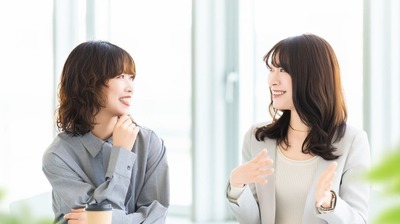 ストレスがやわらぎ免疫力も高まる〈笑顔〉の効果とは。小林弘幸「作り笑顔でもいい。口角をしっかりと上げると、副交感神経が活発になる」