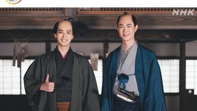 「おっ!ありがた山だ!」『べらぼう』の世界を代表する<眼福>ツーショット公開「去り際良かった」「誰袖が2人の真ん中にいたら」「せっかく話が出来る関係になったのに…」