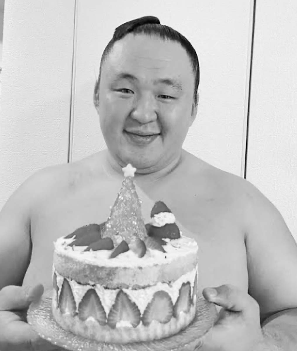 玉 鷲 お 菓子