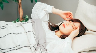 自律神経のリズムと聞くと1日の変化を思い浮かべやすいが、実は季節による変動も…。「夏にはカレー、冬なら鍋」変わり目にかぜをひかないための〈小林弘幸式・食事のコツ〉