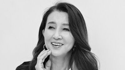 秋吉久美子72歳「肝臓がんで逝った母と同じ年に。あの時の後悔から、哲学や人類学を学ぶために大学院へ」