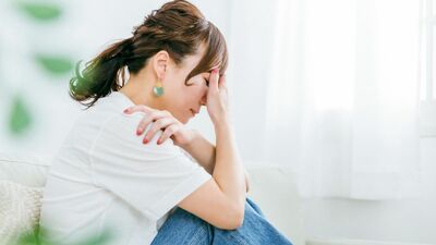 夏の暑さで外出を控えていたら体力が低下してしまい出かけるのが億劫に「食生活の乱れを直して必要なエネルギーを摂ること。15分の散歩で足腰を少しでも動かして」
