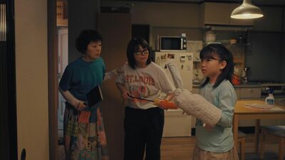 小泉今日子×小林聡美『団地のふたり』第2回あらすじ。野枝と奈津子は近所の小学生・春菜の困りごとを救う羽目に<ネタばれあり>