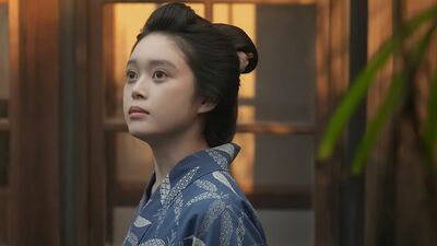 明日の『ばけばけ』あらすじ。熊本の生活に不穏な気配。トキとフミは女中のクマから逃げ、司之介はある人物と密会を…<ネタばれあり>