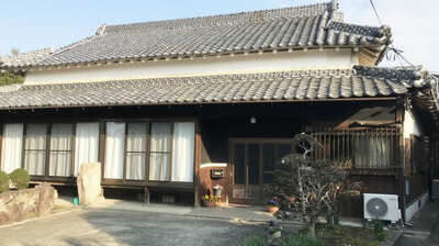 築59年で木造平屋建て、熊本の実家を売ることに。地元の不動産会社に見積もりを依頼すると、想定額よりはるかに…FPが直面した<実家じまいの現実>