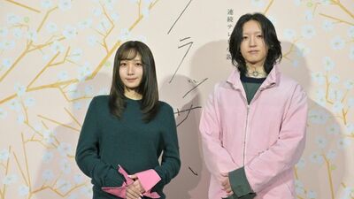 『ブラッサム』主題歌はYOASOBI。山口県出身のAyaseは楽曲制作のために岩国訪問「宇野千代先生の生きた場所に」ikura「タイトル映像と私たちの音楽がともにあって幸せな気持ち」