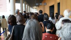 イベント会場で入場券の列に並んでいたら「券が余ったからあげる」と声をかけられた。そんな経験が複数回あるのは、私が「話しかけやすい」から？