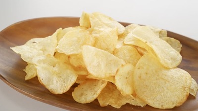 音がすると「より美味しく感じる」って本当?200人を集めてポテチを食べてもらった結果…